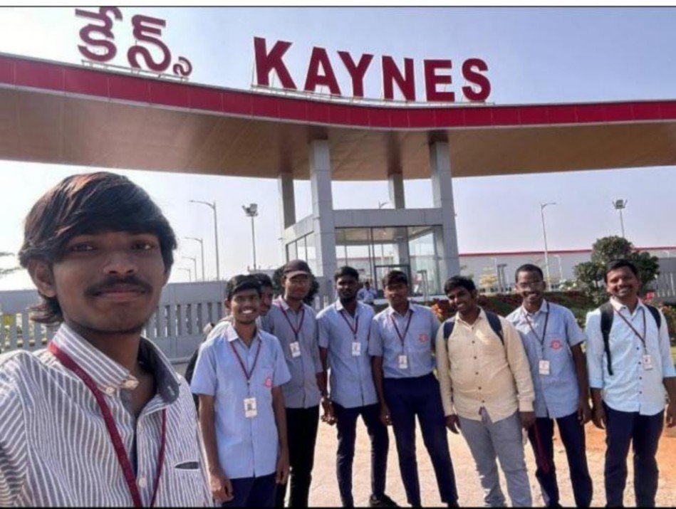 HITS students at Kaynes Technology